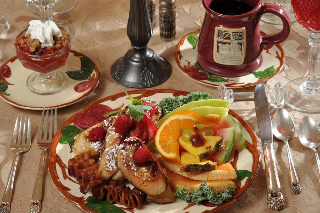 The Aerie Bed & Breakfast New Bern Bagian luar foto