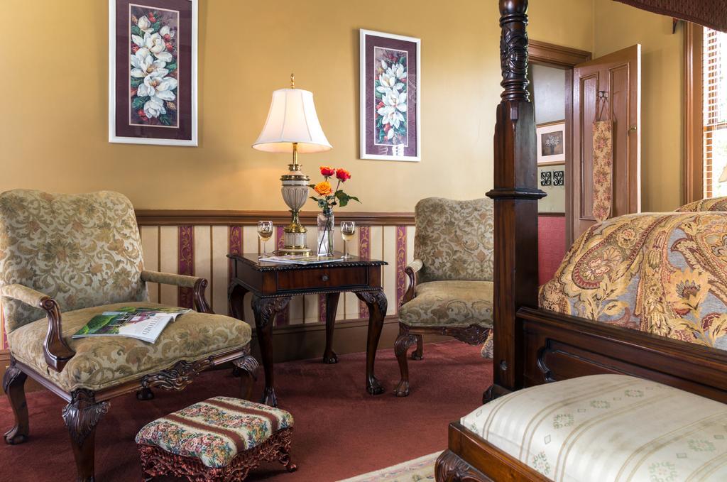 The Aerie Bed & Breakfast New Bern Bagian luar foto