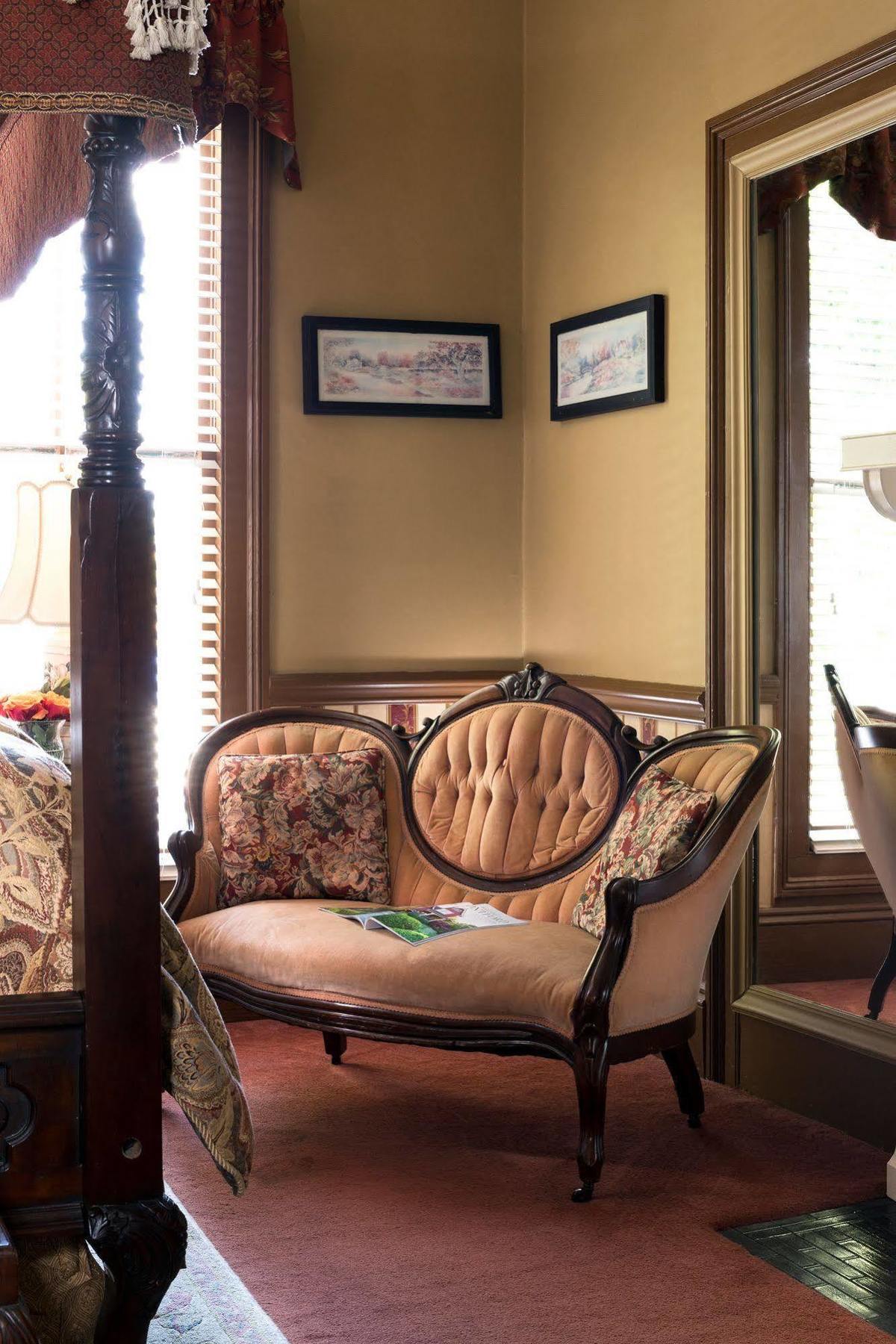 The Aerie Bed & Breakfast New Bern Bagian luar foto