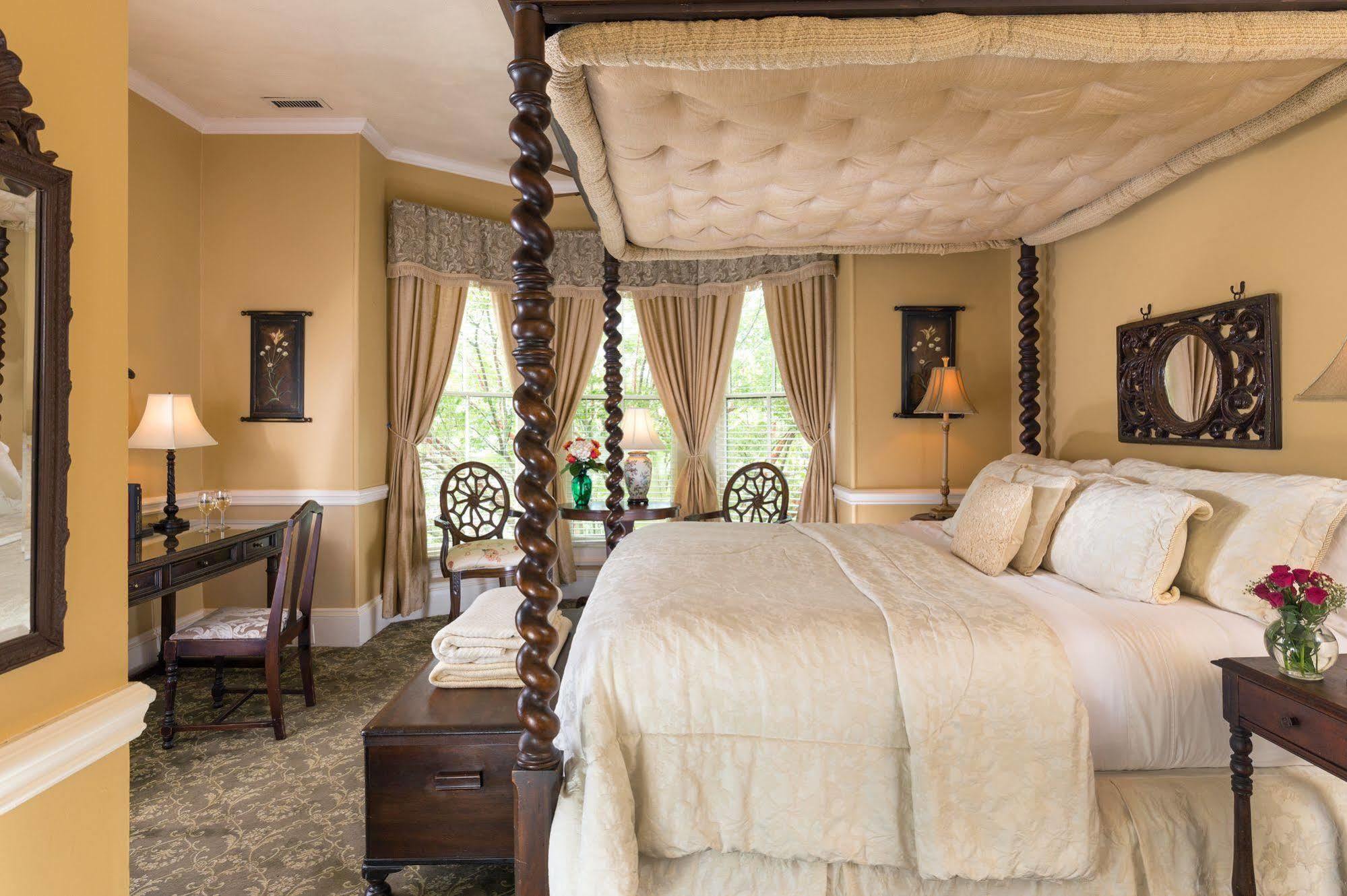 The Aerie Bed & Breakfast New Bern Bagian luar foto