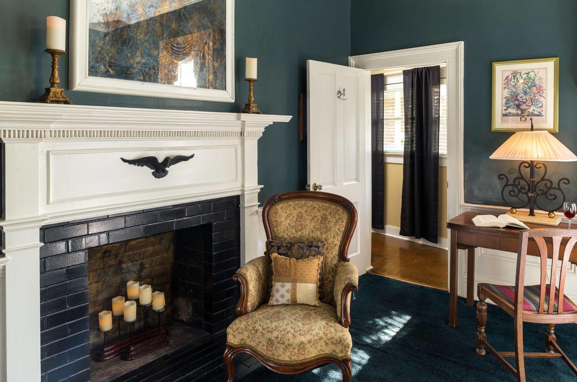 The Aerie Bed & Breakfast New Bern Bagian luar foto