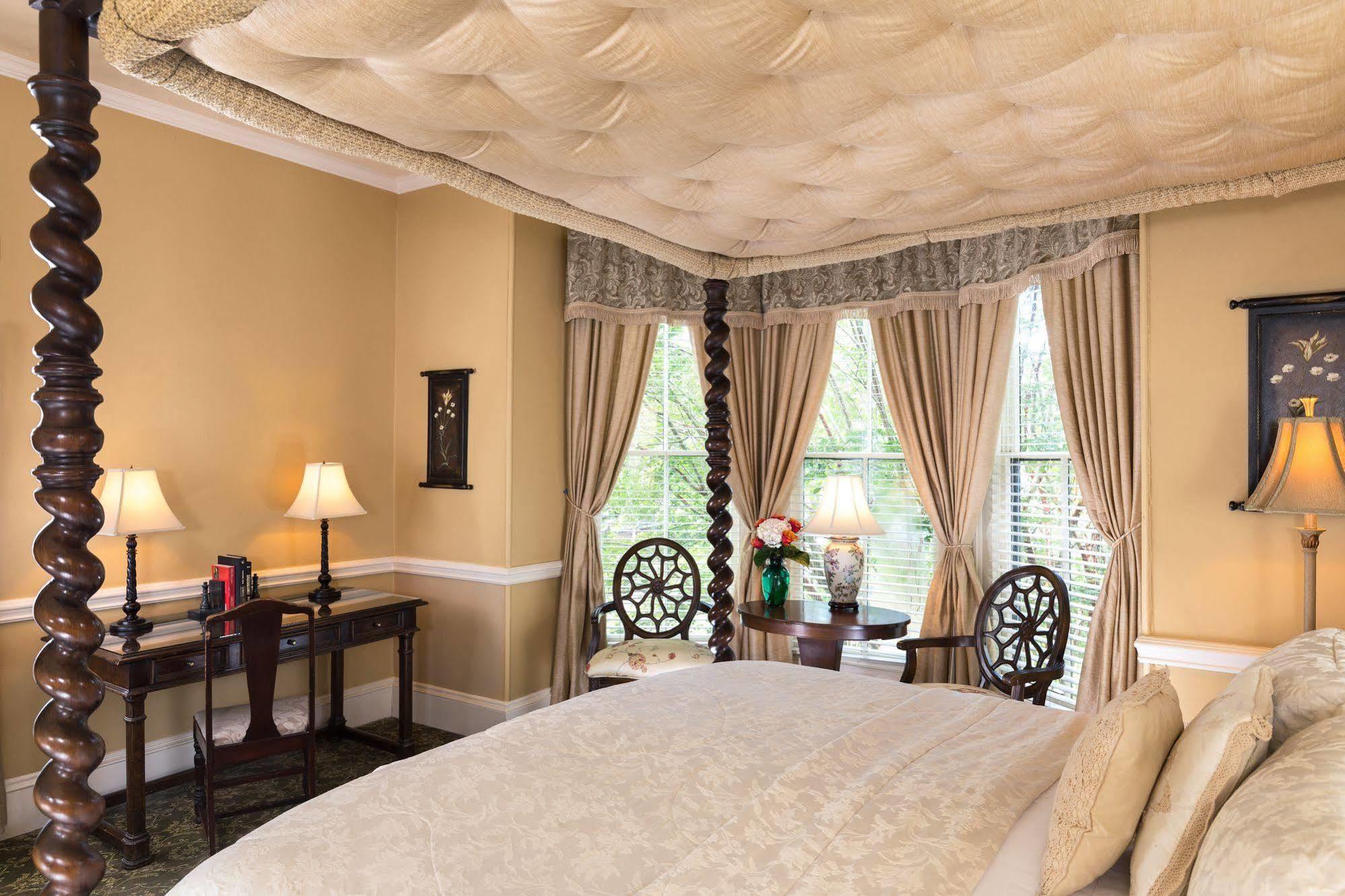 The Aerie Bed & Breakfast New Bern Bagian luar foto